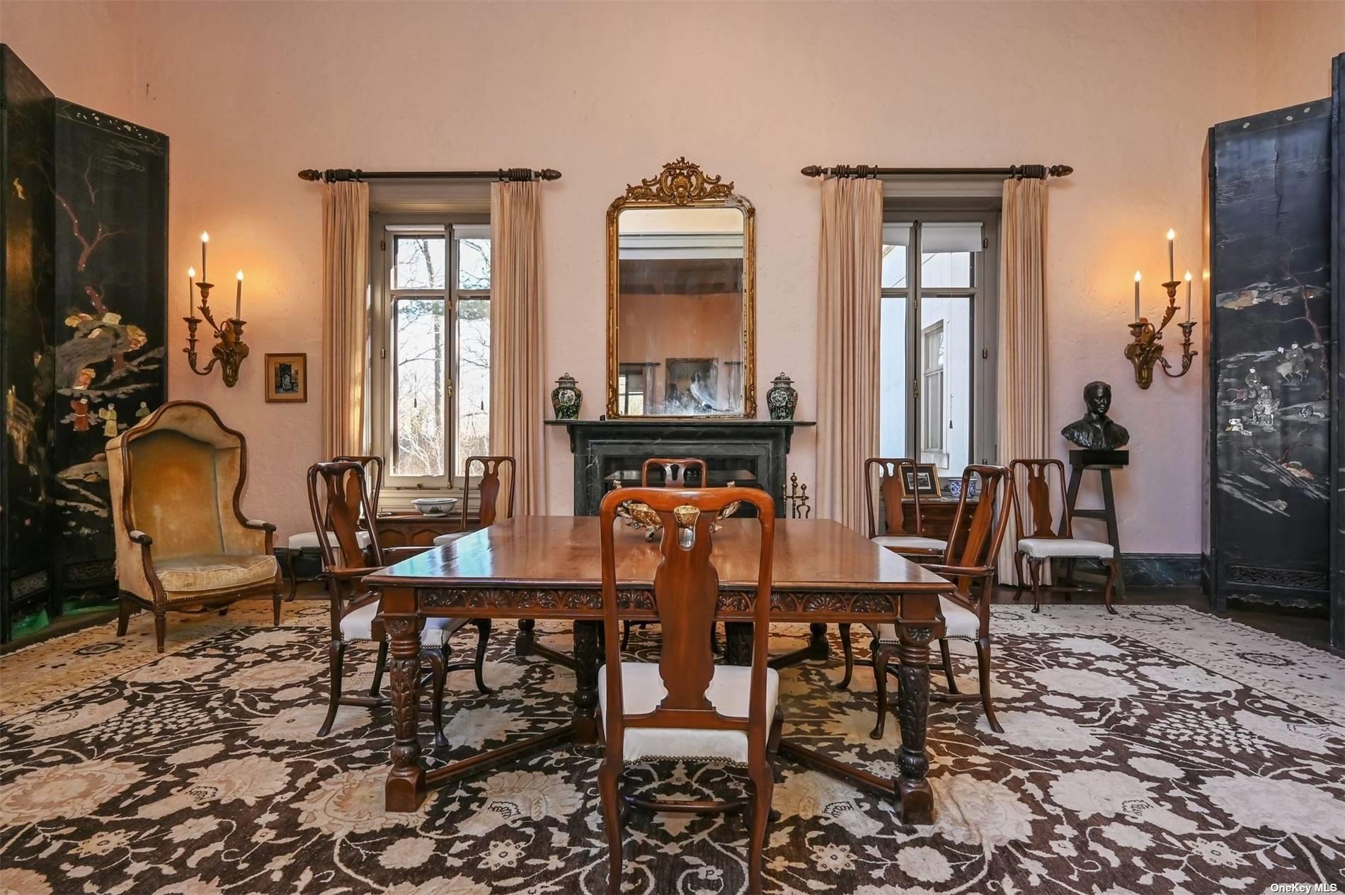 - Wheatley Road Old Westbury, NY 11568 - Photo 17 of 36 Studio dining