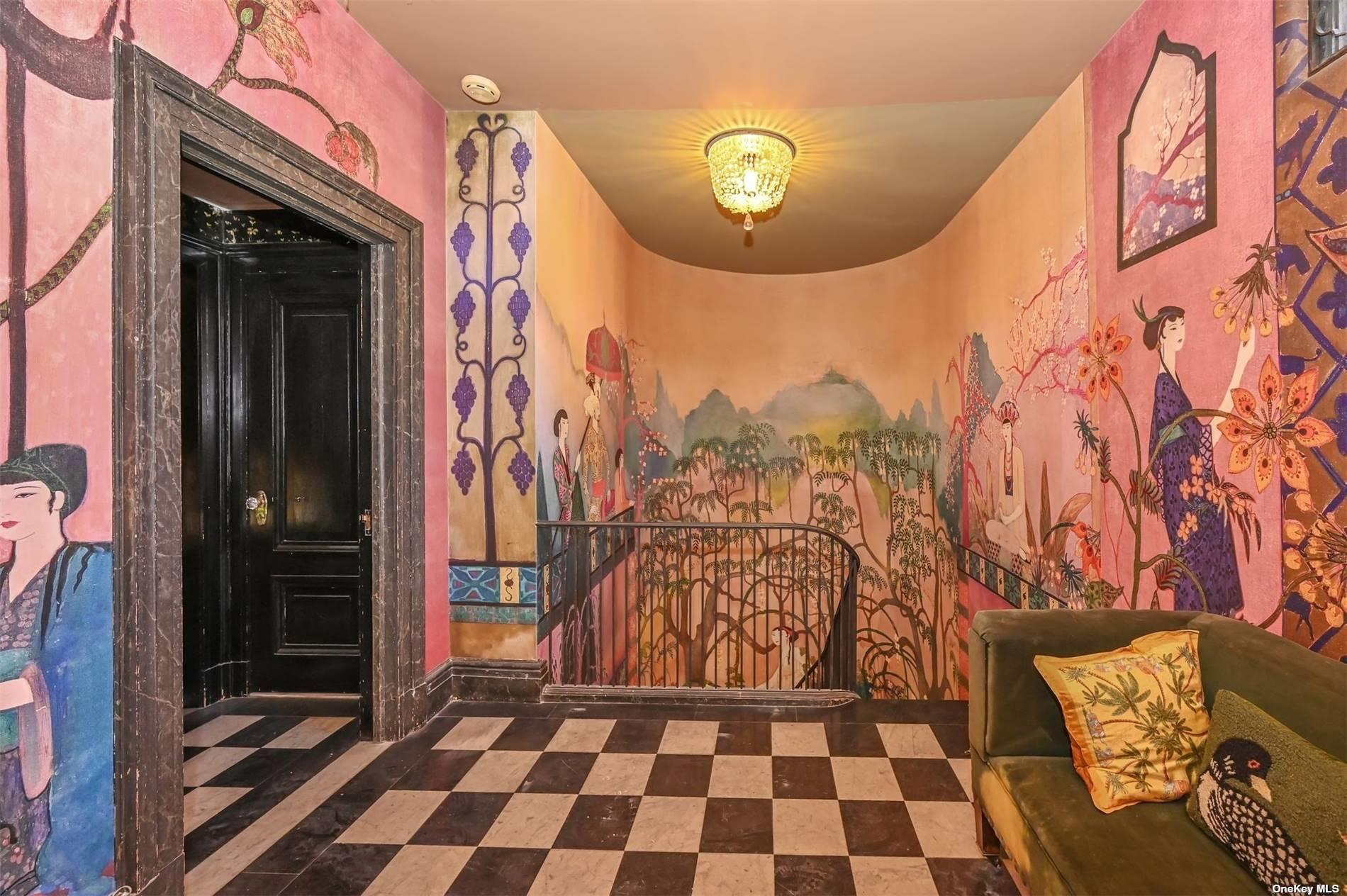 - Wheatley Road Old Westbury, NY 11568 - Photo 25 of 36 Upstairs