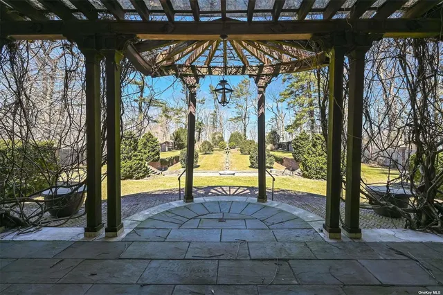 $4,500,000 | - Wheatley Road, Old Westbury, NY 11568