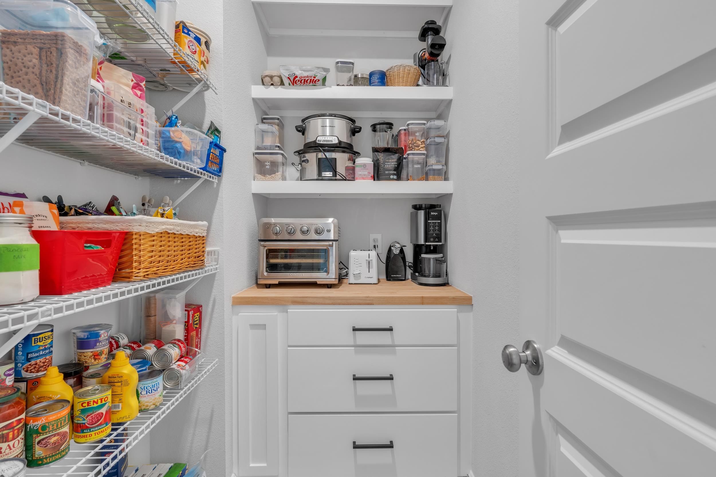 8774 Primland Boulevard Foley, AL 36535 - Photo 17 of 49 Pantry
