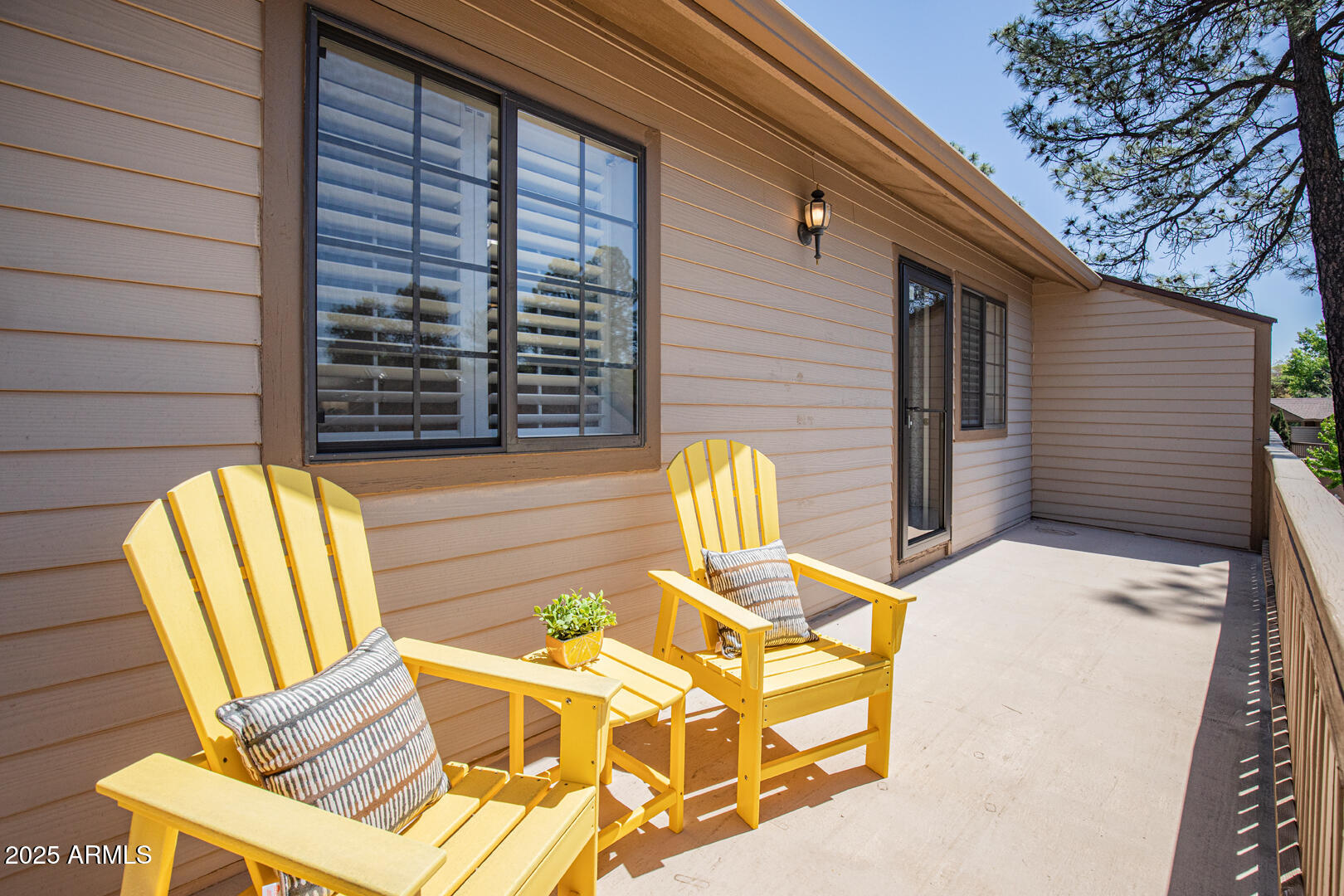 1501 North Beeline Highway, Unit 19 Payson, AZ 85541 - Photo 29 of 31 a view of two chairs in the patio