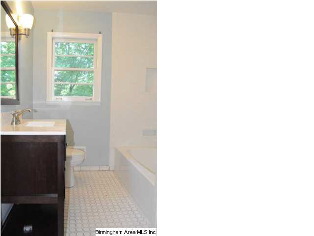 144 Ridgemoor Drive Birmingham, AL 35209 - Photo 6 of 11