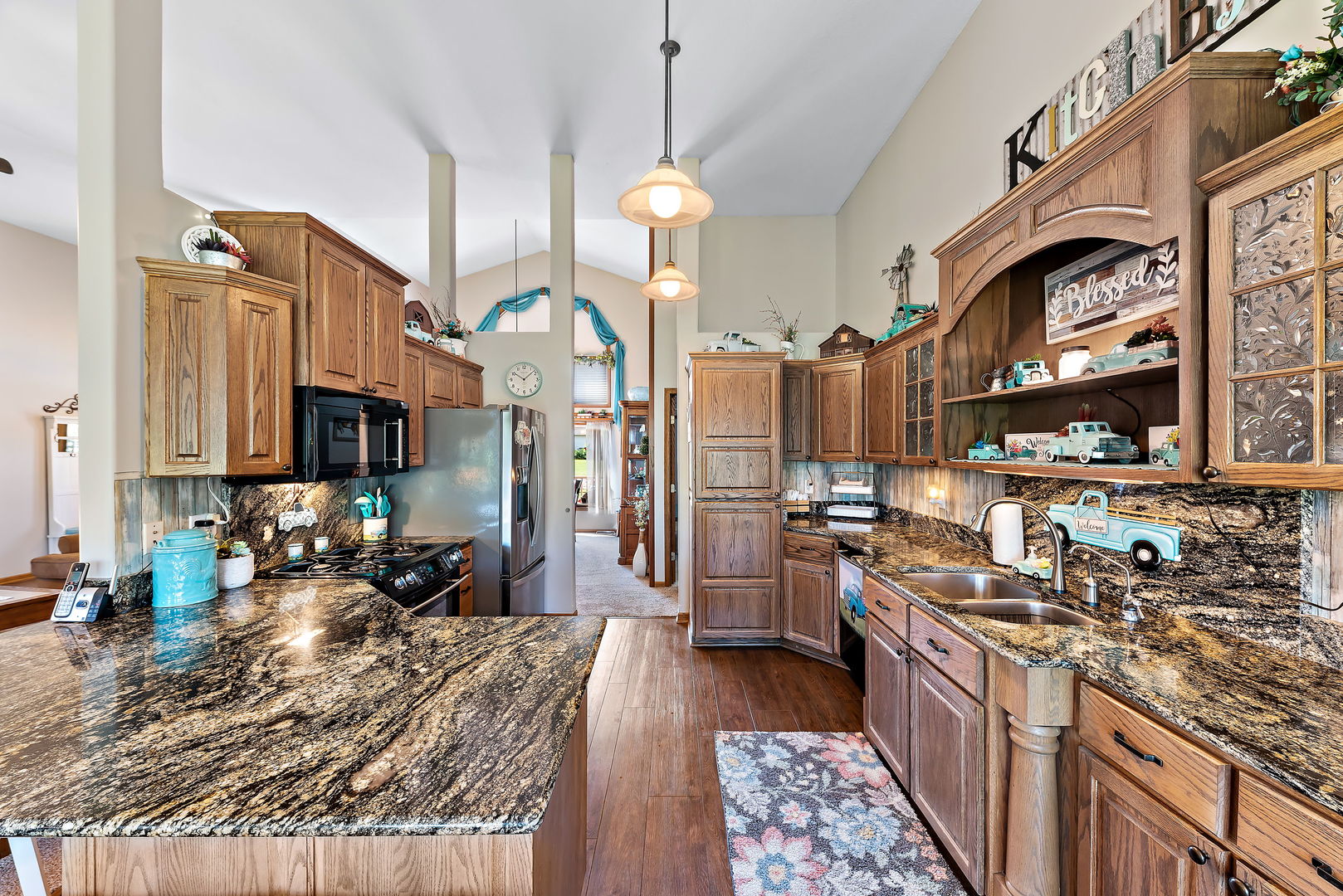 2364 Sunset View Lane Kankakee, IL 60901 - Photo 15 of 35 a kitchen with lots of counter top space