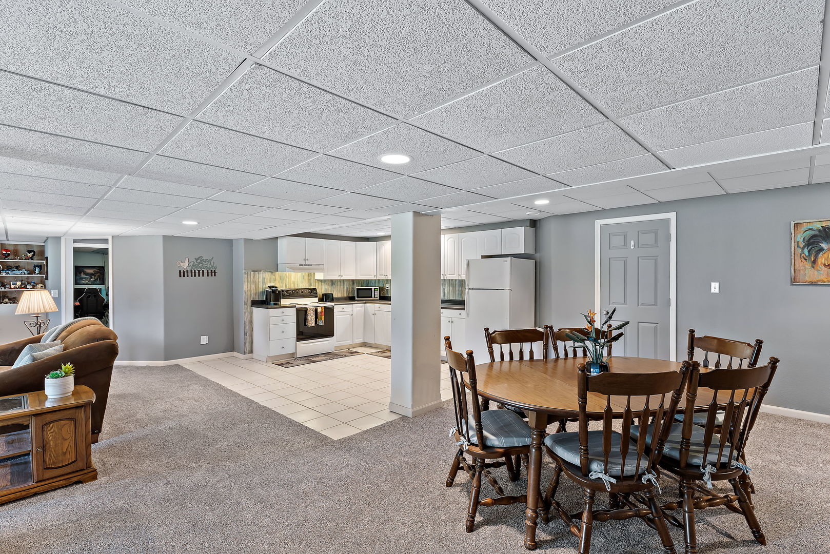 2364 Sunset View Lane Kankakee, IL 60901 - Photo 31 of 35 a view of a dining room with furniture