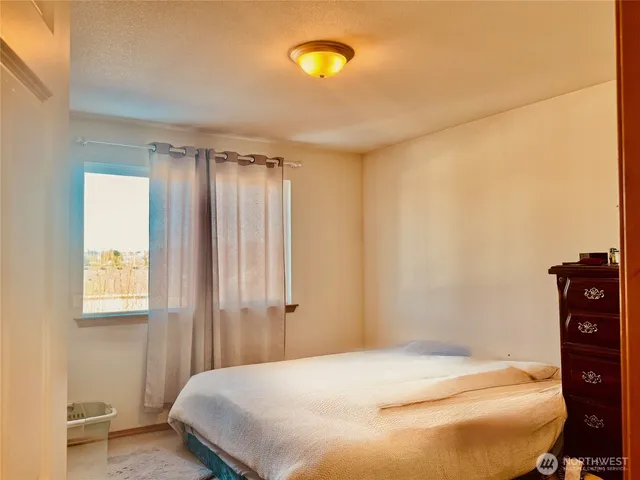 $940,000 | 2315 190th Street Southwest, Lynnwood, WA 98036