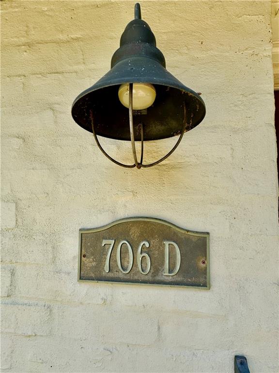 706 Colbert Street, Unit D Mandeville, LA 70448 - Photo 4 of 14 Gallery Image 4