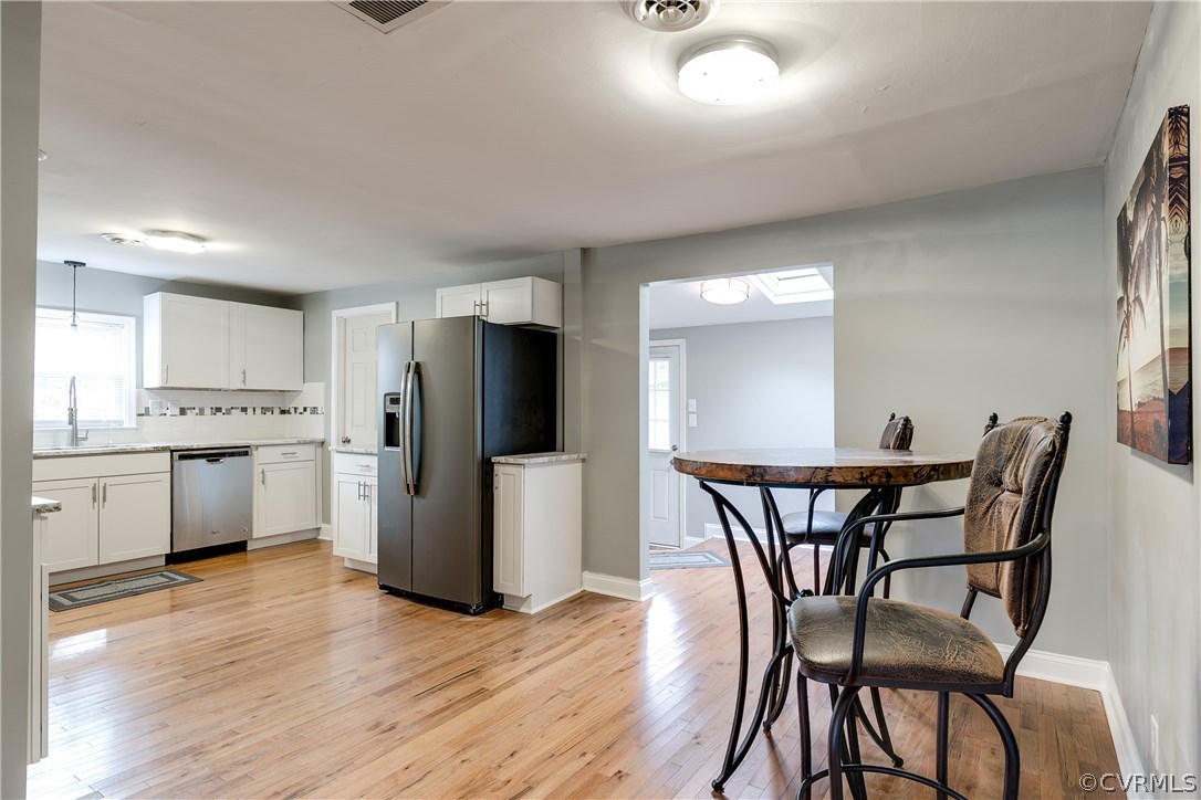3801 Lakeview Road Colonial Heights, VA 23834 - Photo 3 of 29 View of the open layout kitchen and dining area.
