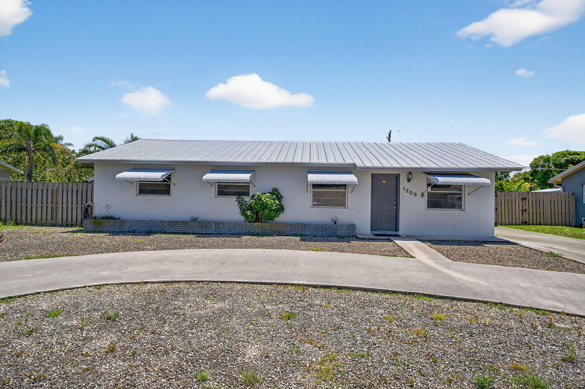 1208 Cherokee Street Jupiter, FL 33458 - Photo 2 of 21 Welcome