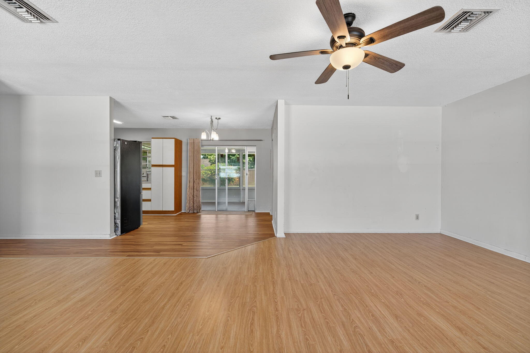 1208 Cherokee Street Jupiter, FL 33458 - Photo 9 of 21 Living Area