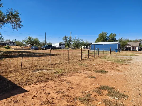$75,000 | 111 West Arkansas Avenue, Sweetwater, TX 79556