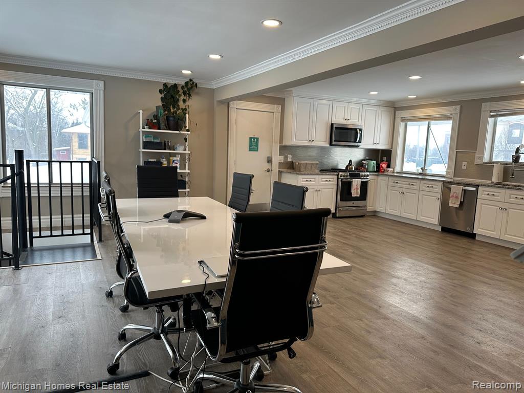 8089 North Holly Road Grand Blanc, MI 48439 - Photo 16 of 31