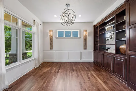 $1,200,000 | 16630 54th Court North, Plymouth, MN 55446