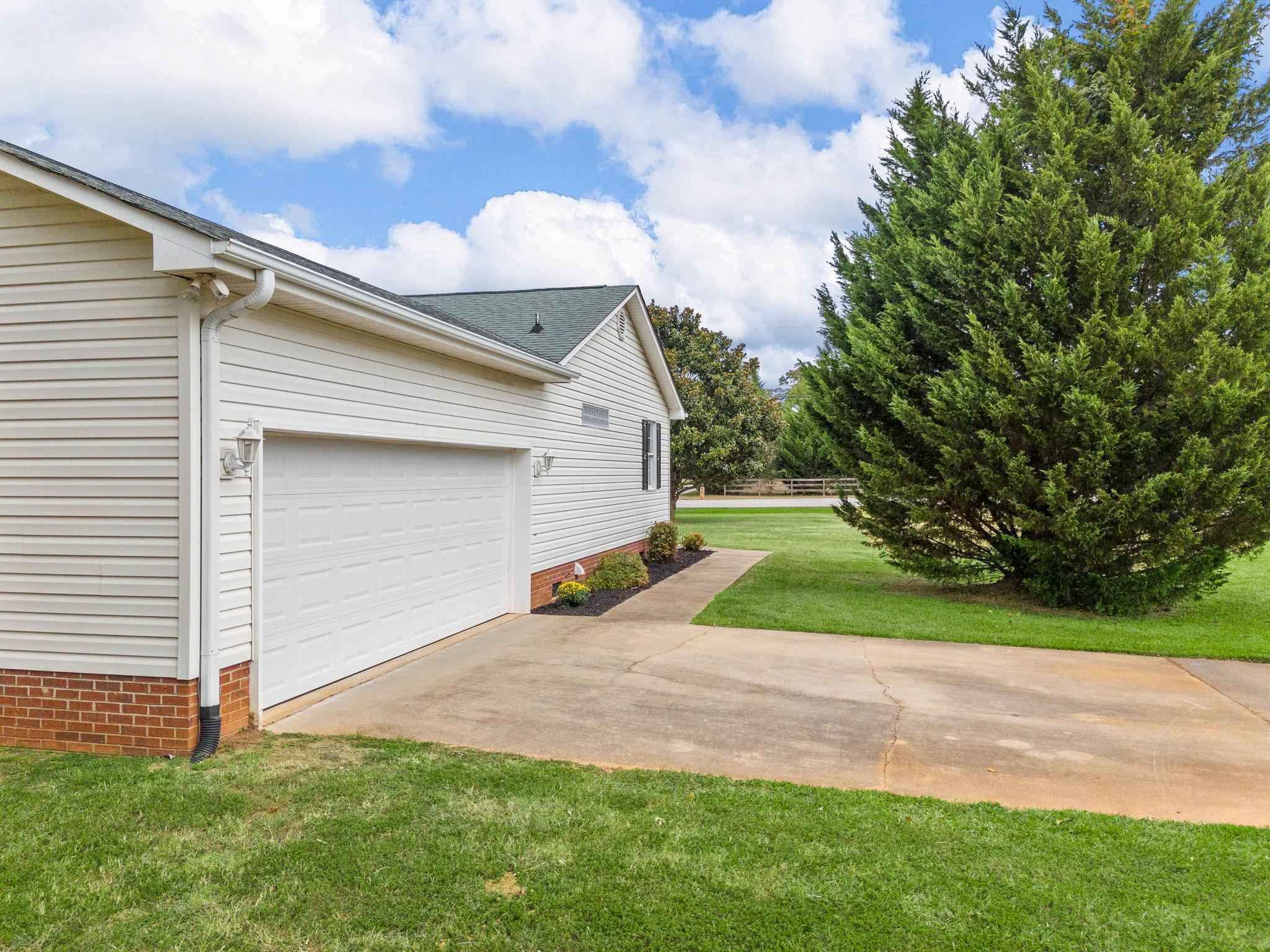 785 Goodjoin Road Campobello, SC 29322 - Photo 40 of 42 Gallery Image 40