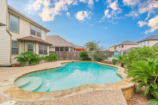 $400,000 | 204 Wildcat Run, Cibolo, TX 78108