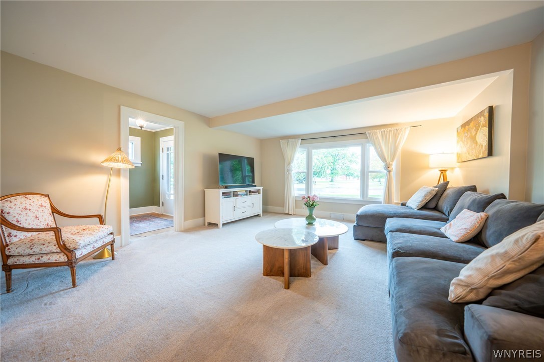 8080 Stahley Road Clarence, NY 14051 - Photo 7 of 50