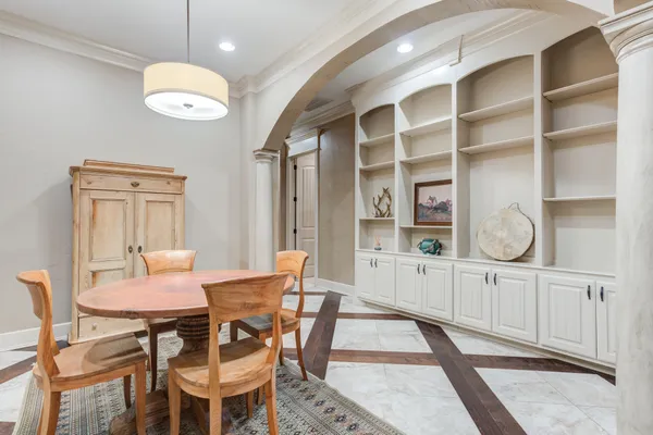 $360,000 | 9 Tuscan Villas Circle, Lubbock, TX 79423