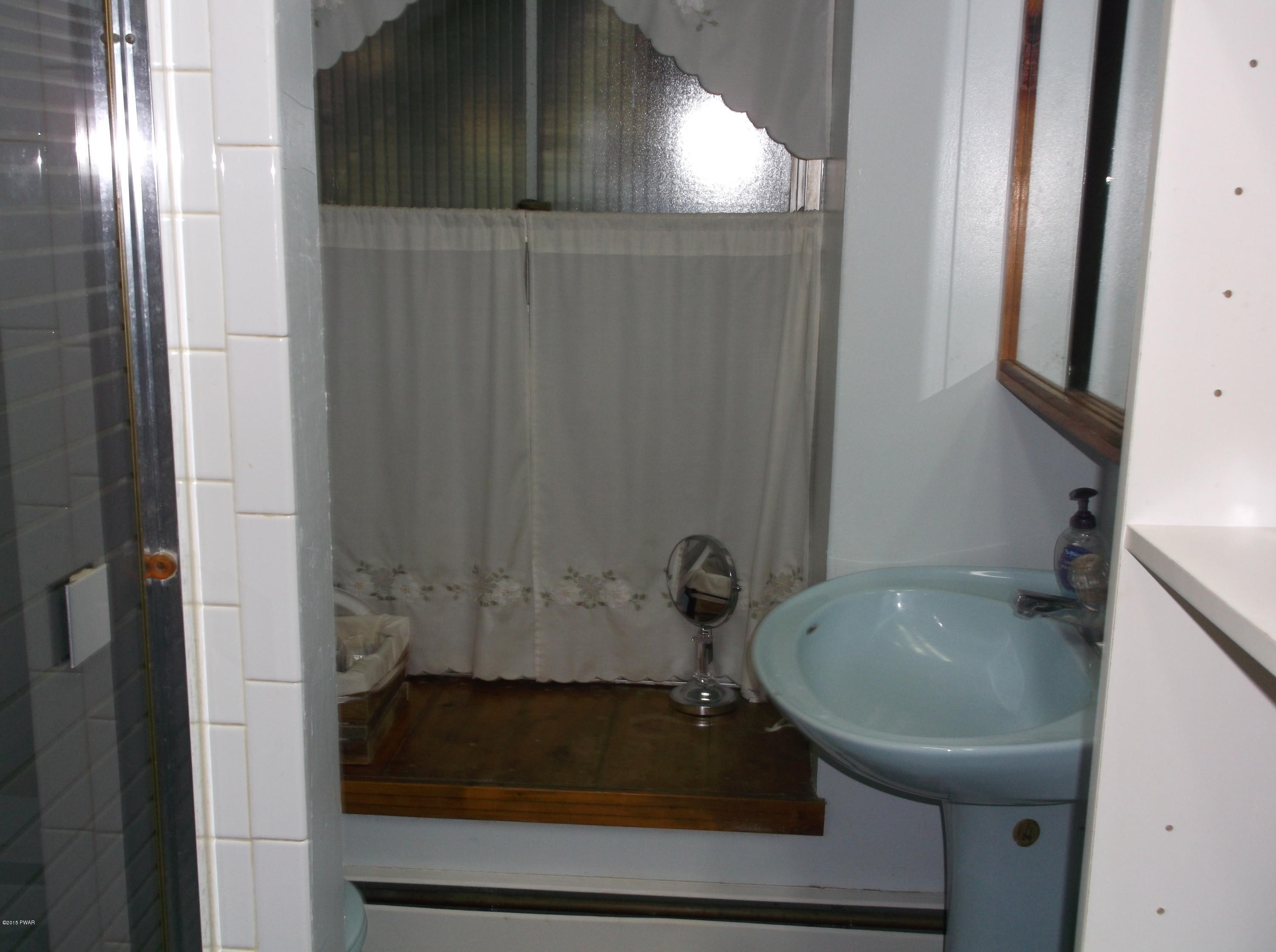 105 Armstrong Road Milford, PA 18337 - Photo 12 of 20 Gallery Image 12