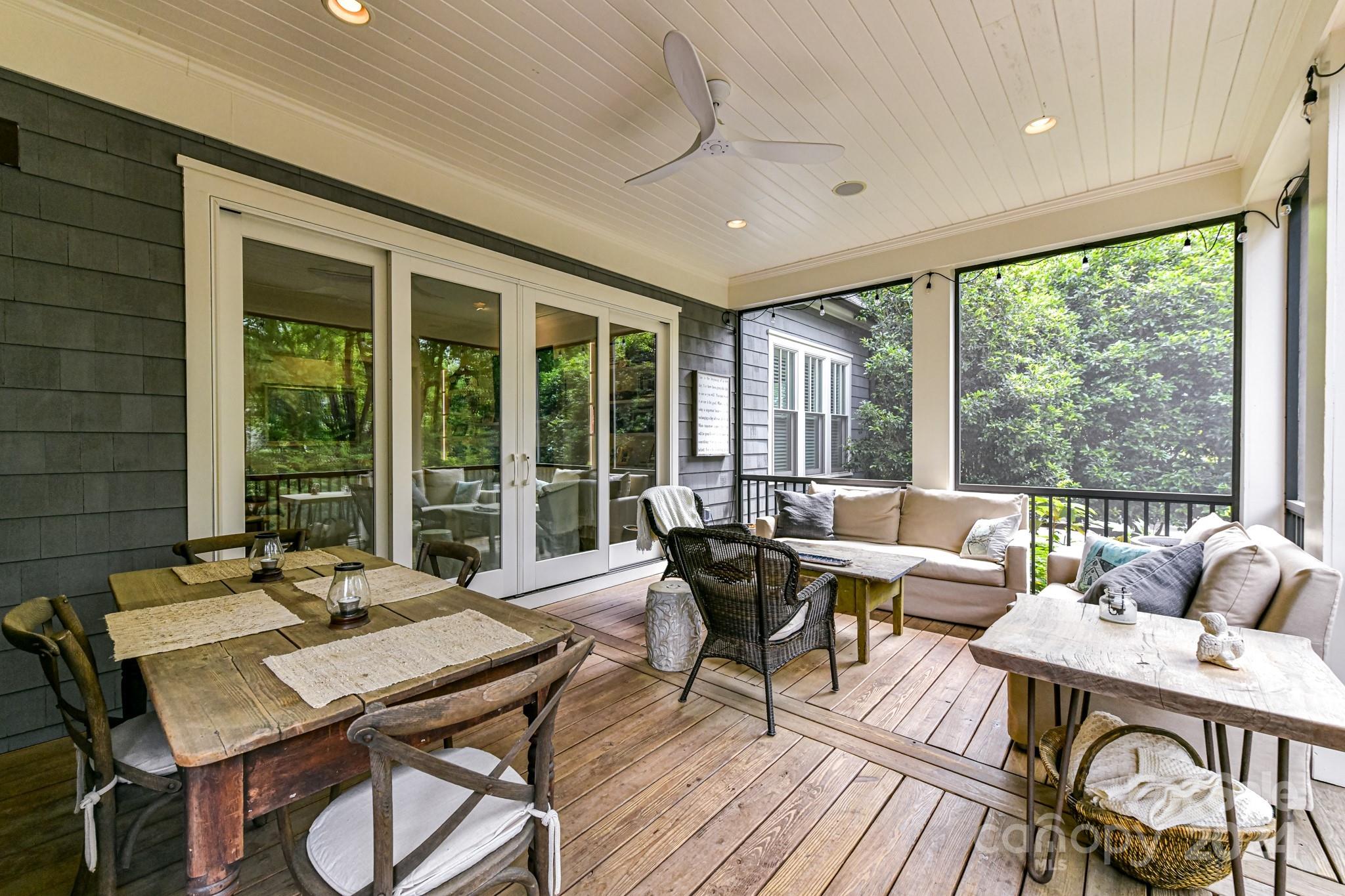 3201 Wickersham Road Charlotte, NC 28211 - Photo 34 of 43 a living room with furniture and a large window
