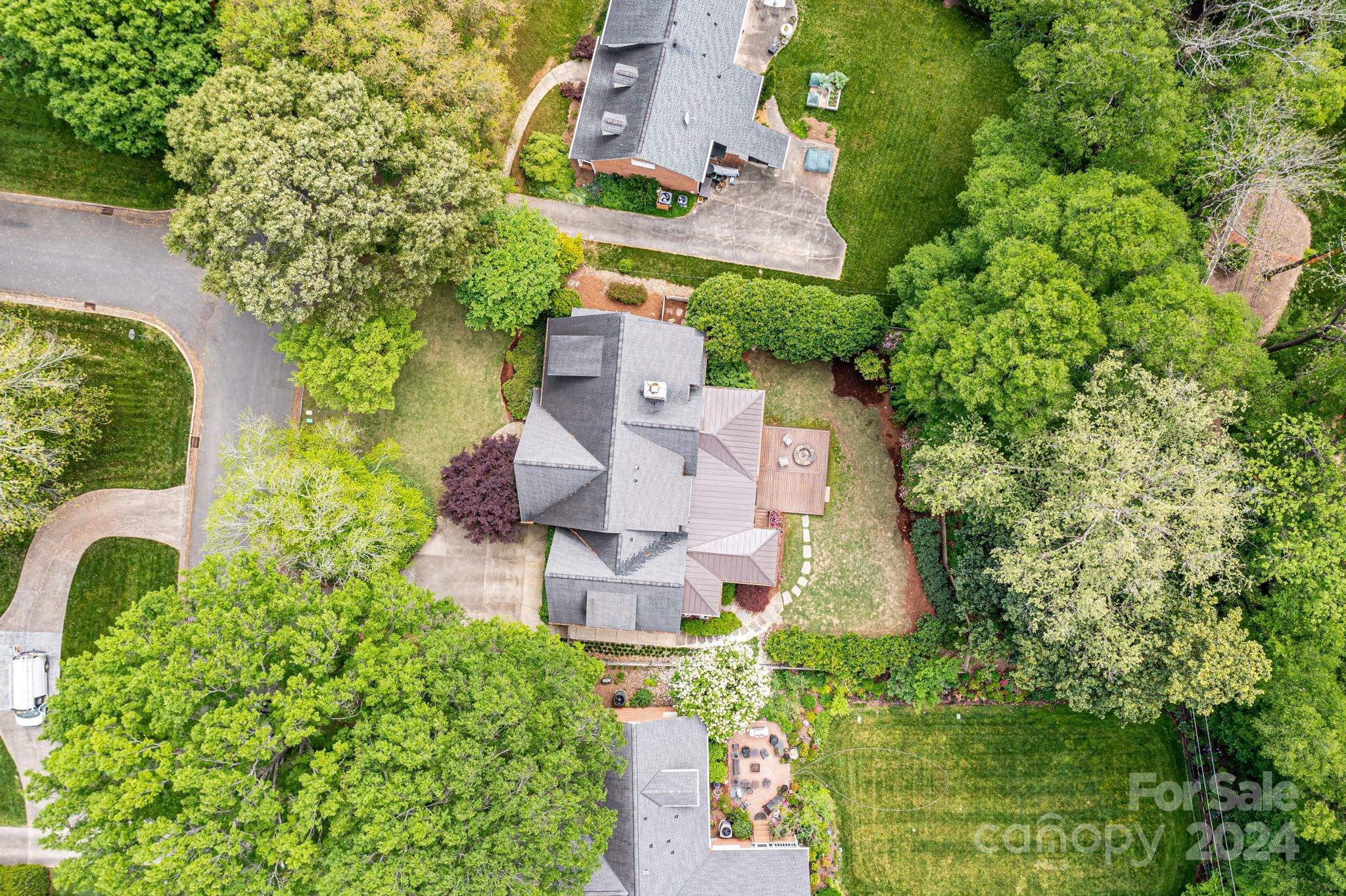 3201 Wickersham Road Charlotte, NC 28211 - Photo 41 of 43 an aerial view of residential house with outdoor space and trees all around