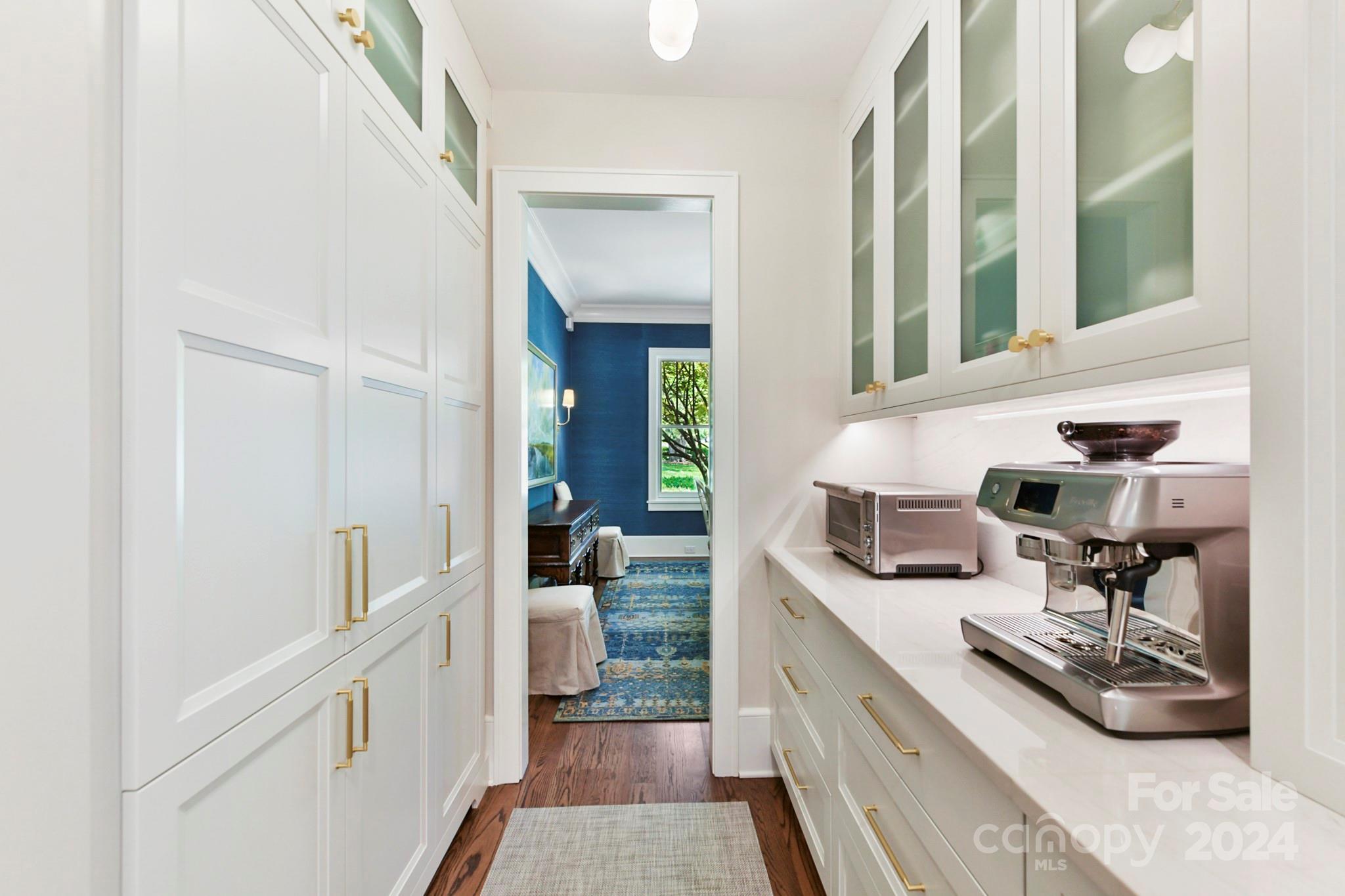 3201 Wickersham Road Charlotte, NC 28211 - Photo 9 of 43 a bathroom with sink and mirror