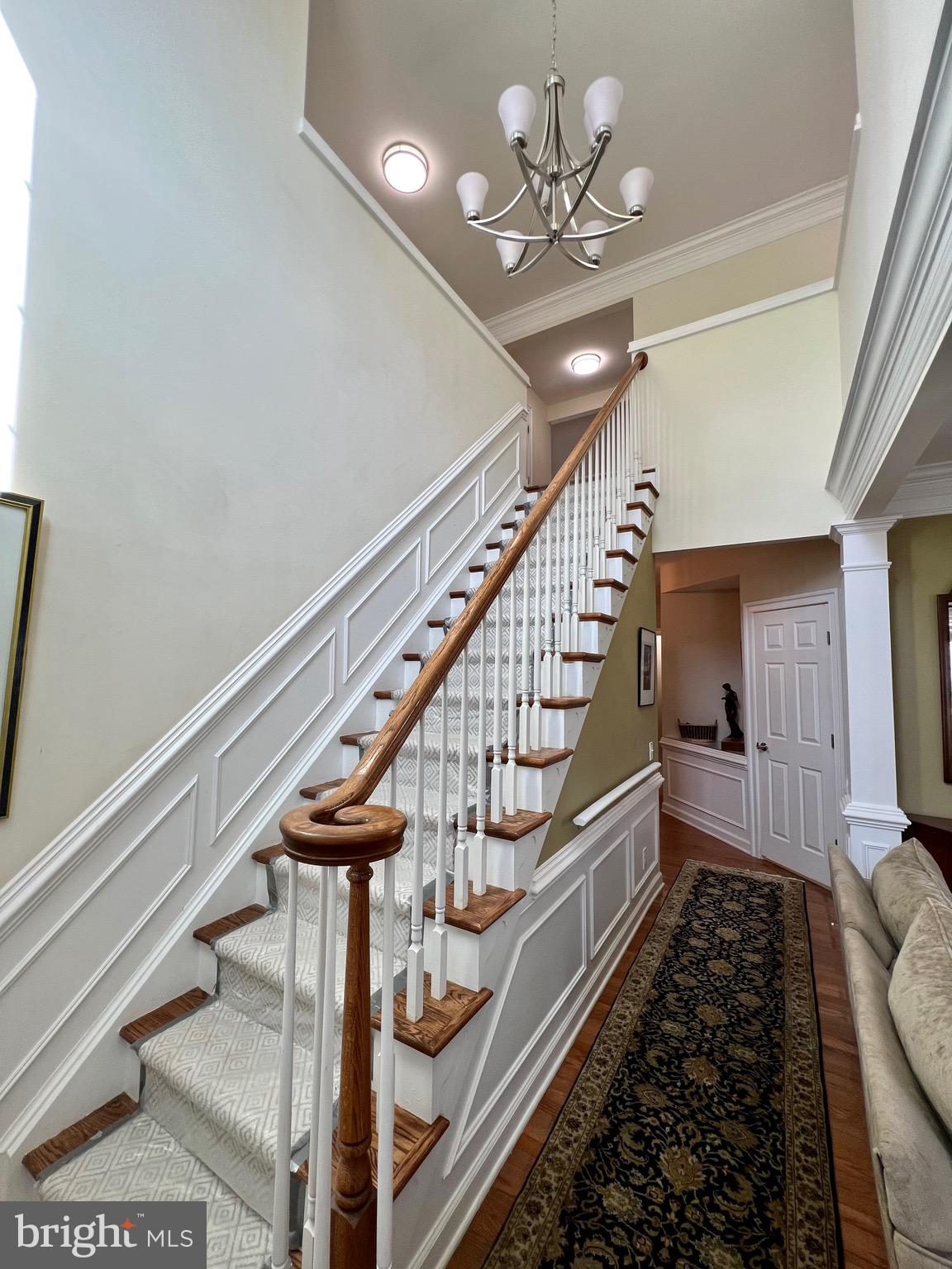 9706 Hidden Valley Road Vienna, VA 22181 - Photo 26 of 43 a view of entryway
