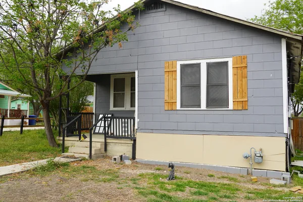 $1,350 | 4711 Erin Boulevard, San Antonio, TX 78217