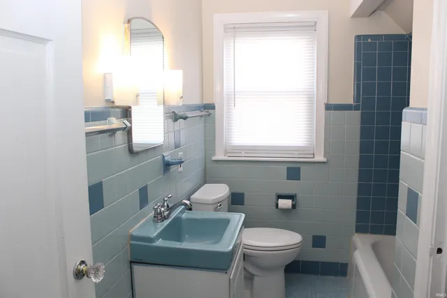 $1,400 | 2100 East Gum Street, Evansville, IN 47714