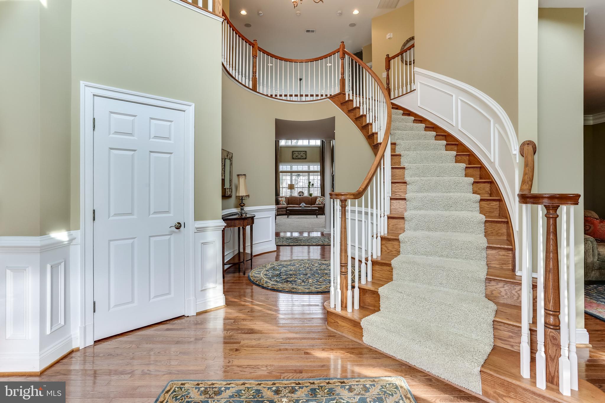 7673 Colonial Beach Road Pasadena, MD 21122 - Photo 23 of 86 Foyer