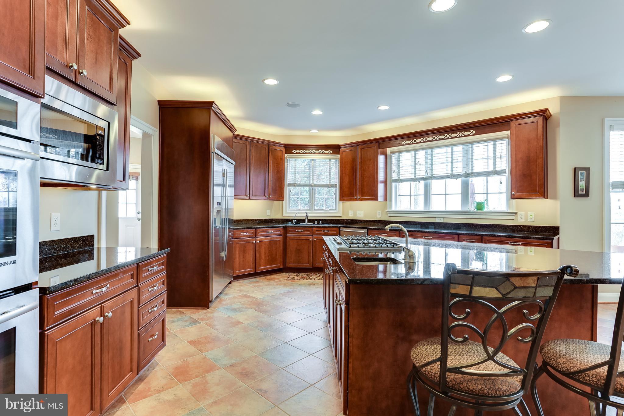 7673 Colonial Beach Road Pasadena, MD 21122 - Photo 31 of 86