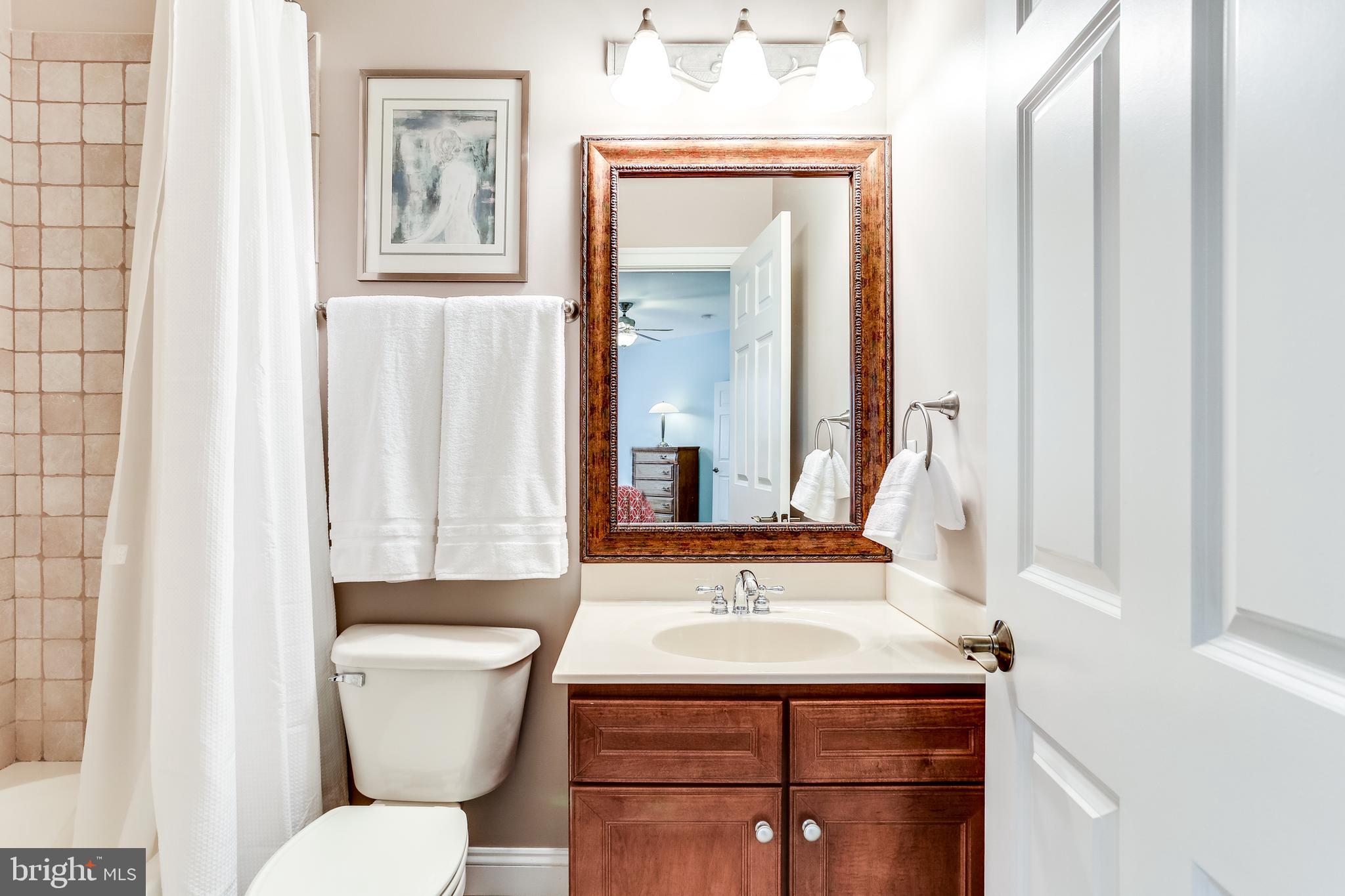 7673 Colonial Beach Road Pasadena, MD 21122 - Photo 57 of 86 Upper level full bath #2