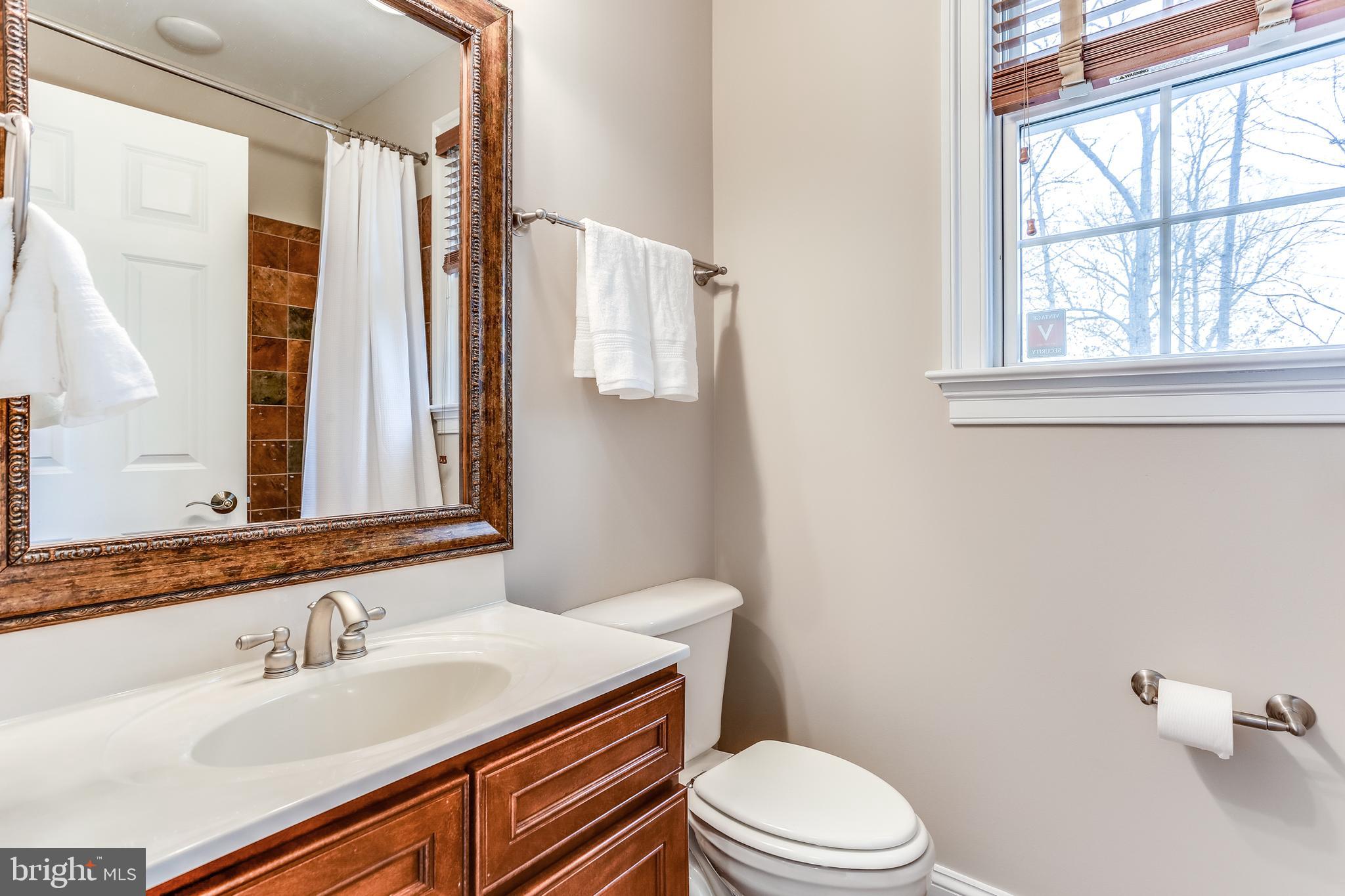 7673 Colonial Beach Road Pasadena, MD 21122 - Photo 60 of 86 Upper level full bath #3