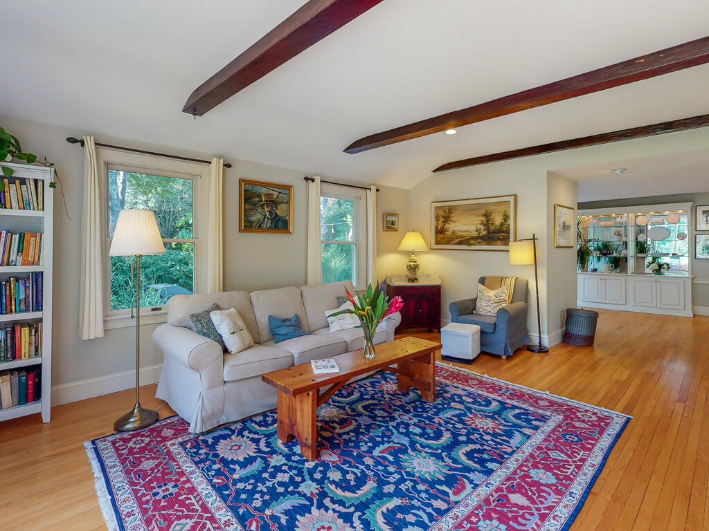 1191 Shore Road Cape Elizabeth, ME 04107 - Photo 14 of 43 Living room