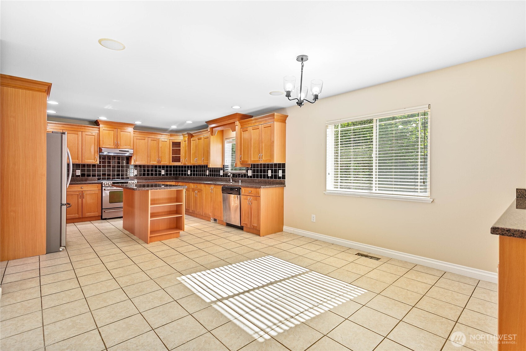 4136 Malachite Road Bellingham, WA 98226 - Photo 17 of 35