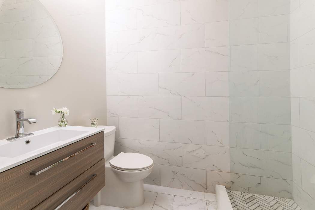 200 East 69th Street, Unit 4A Manhattan, NY 10021 - Photo 6 of 8