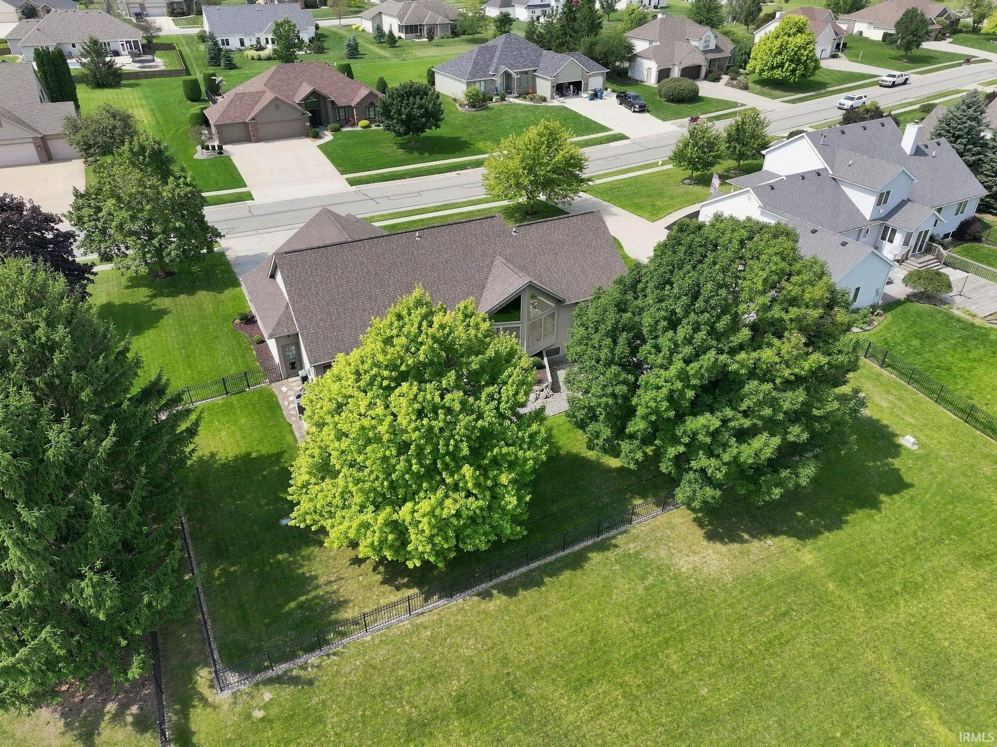 306 Hunters Ridge Auburn, IN 46706 - Photo 6 of 45 Gallery Image 6
