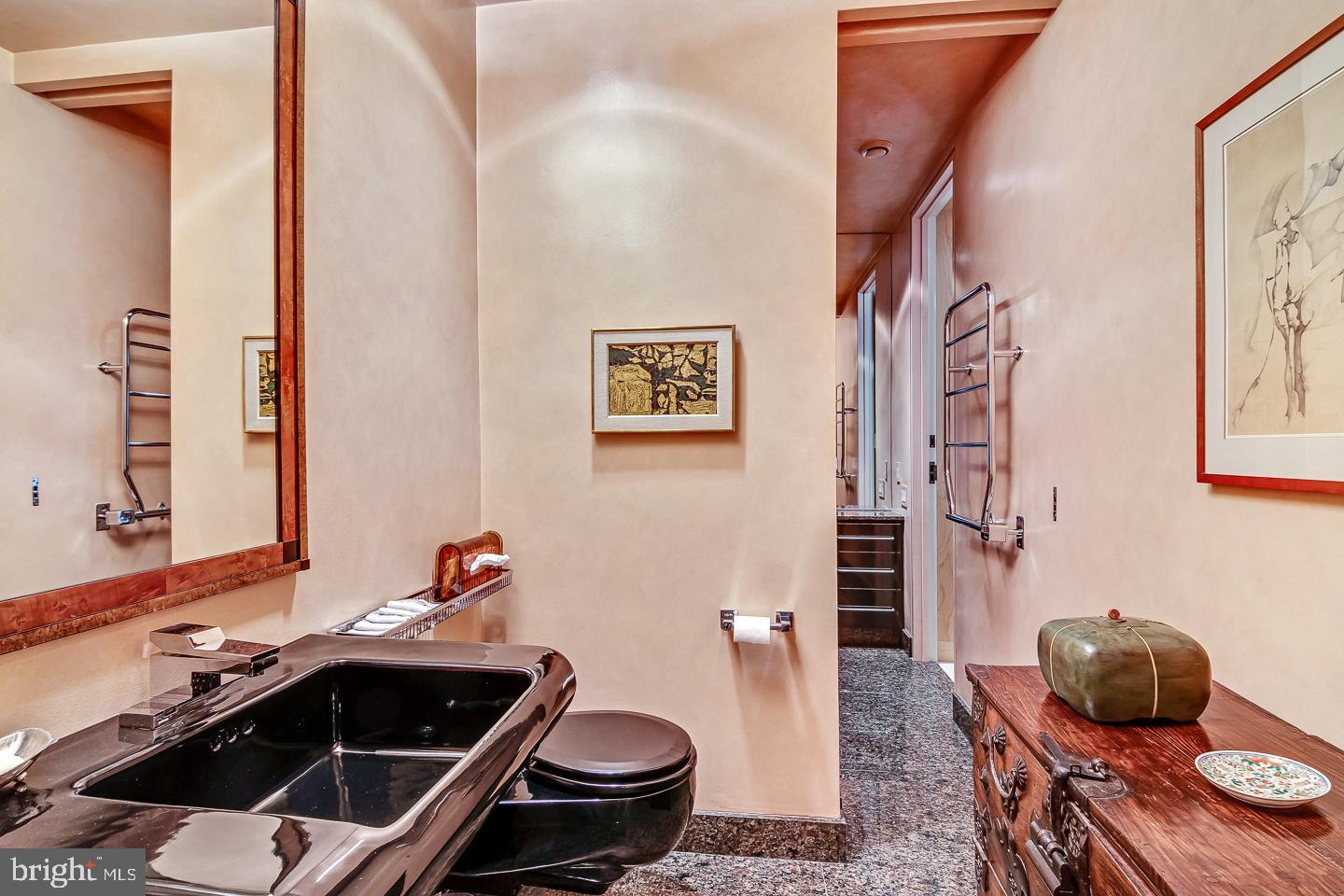 1830 Rittenhouse Square, Unit 9C Philadelphia, PA 19103 - Photo 23 of 36 Gallery Image 23