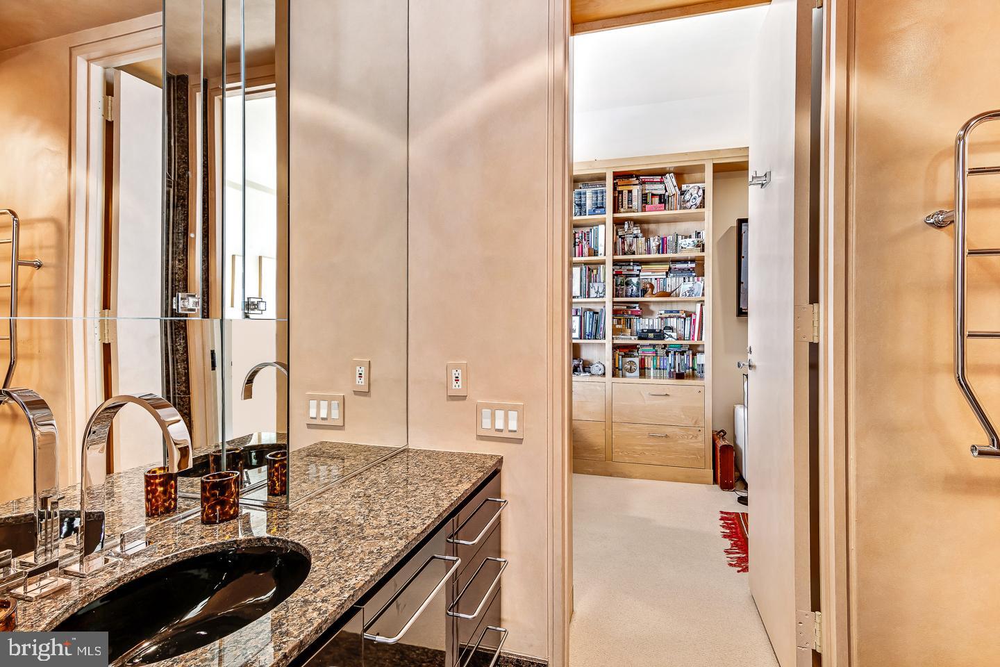 1830 Rittenhouse Square, Unit 9C Philadelphia, PA 19103 - Photo 32 of 36 Gallery Image 32