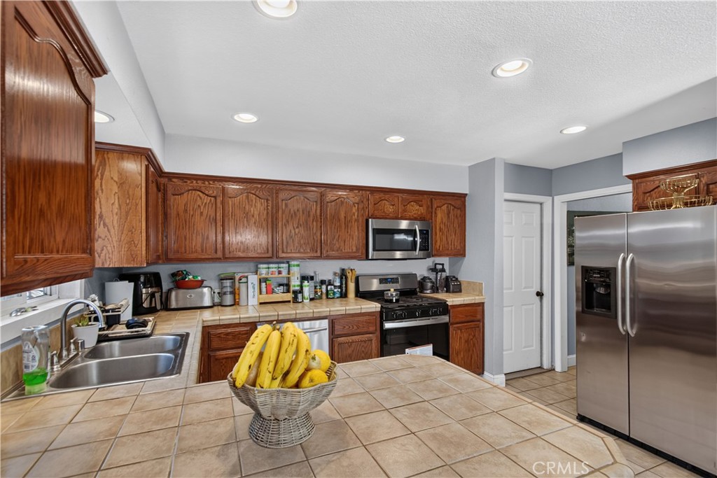 3195 Nottingham Avenue Merced, CA 95340 - Photo 7 of 18