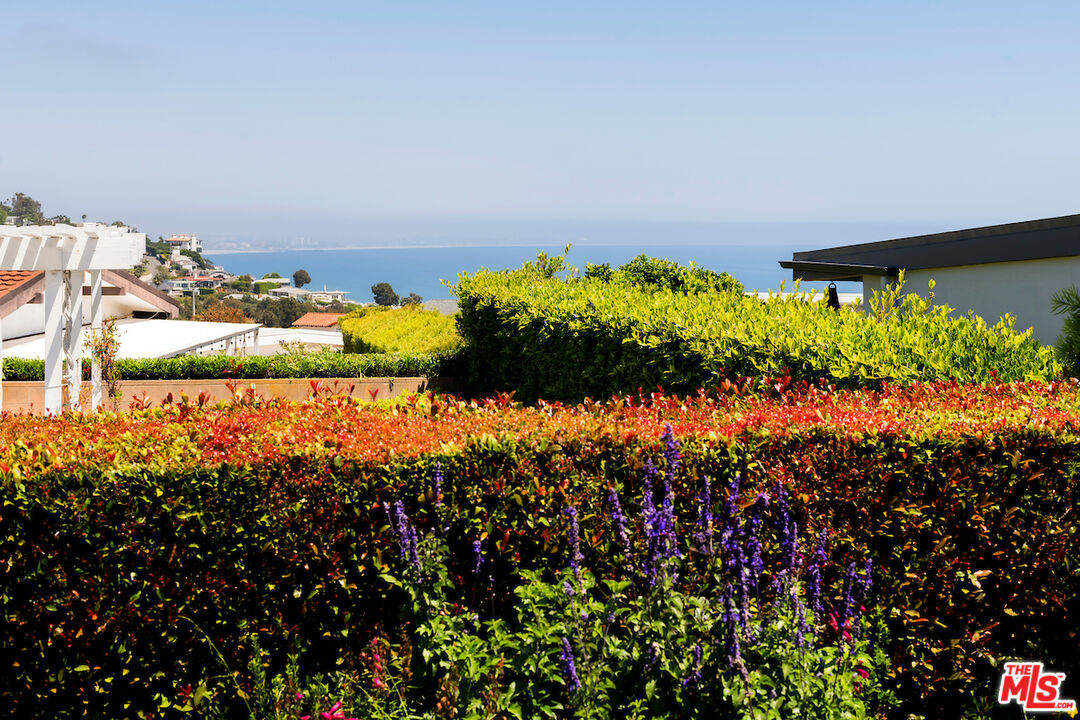 3625 Surfwood Road Malibu, CA 90265 - Photo 27 of 30