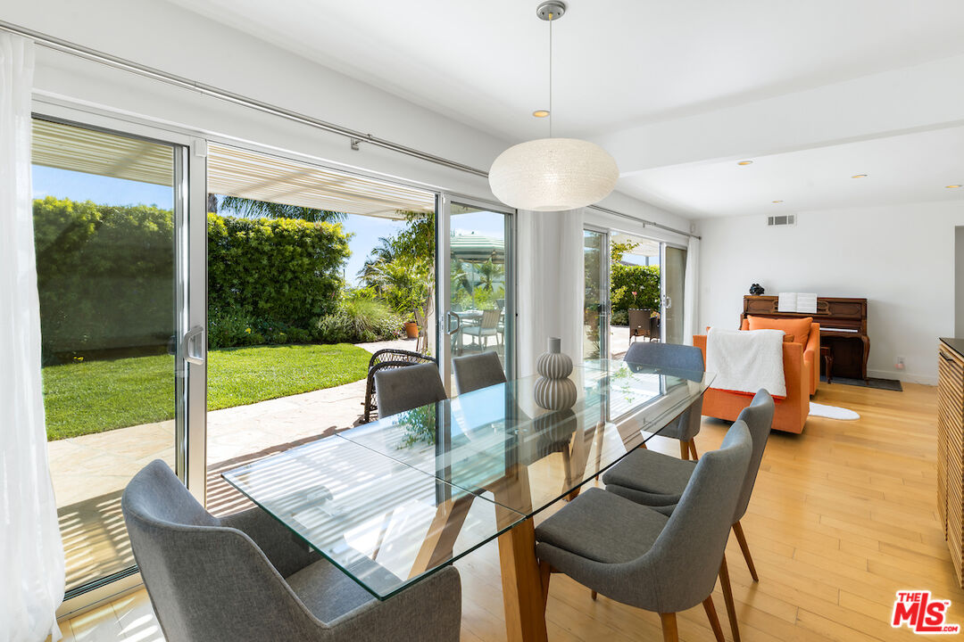 3625 Surfwood Road Malibu, CA 90265 - Photo 10 of 30