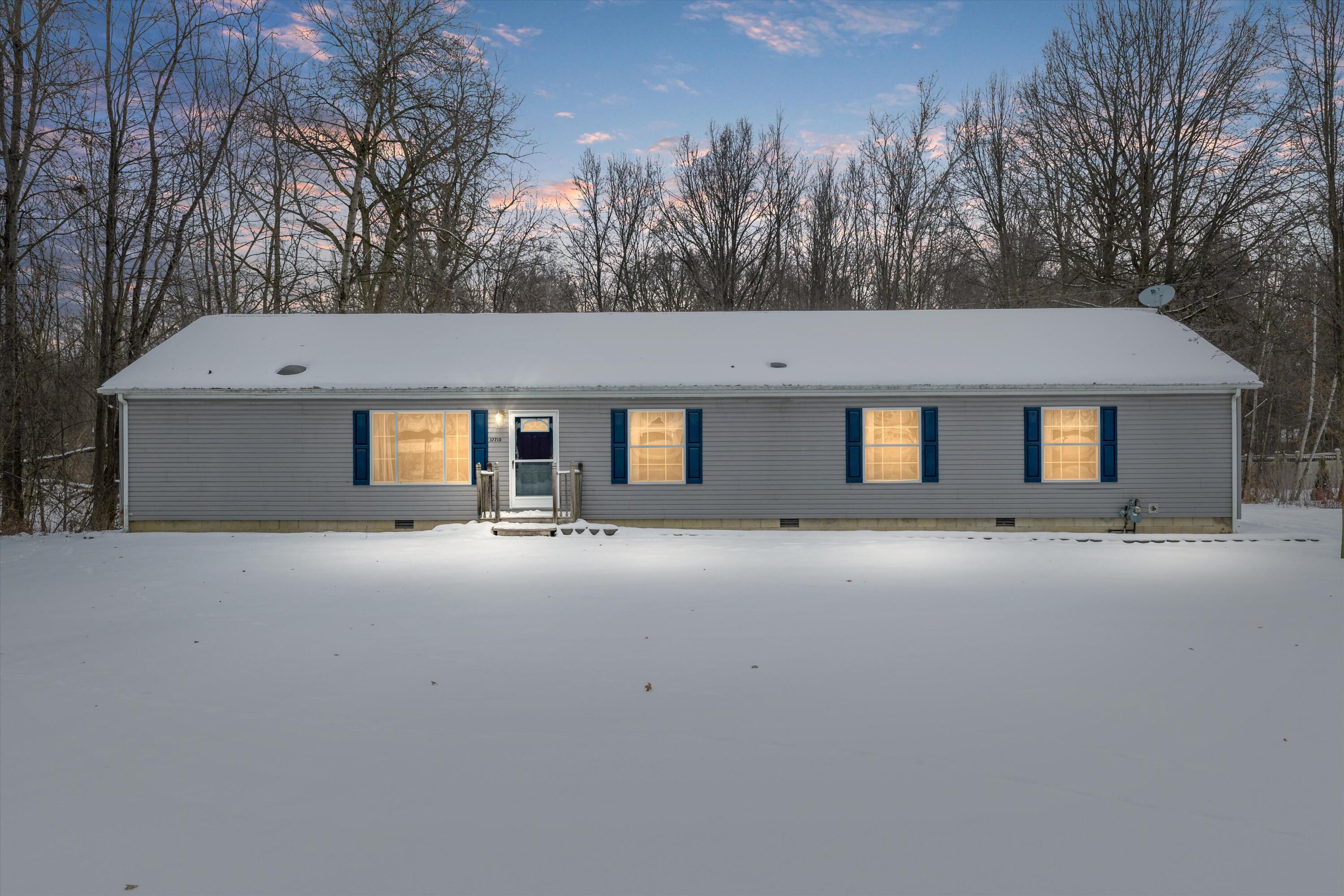 01-37710 Herman St Romulus Twilight