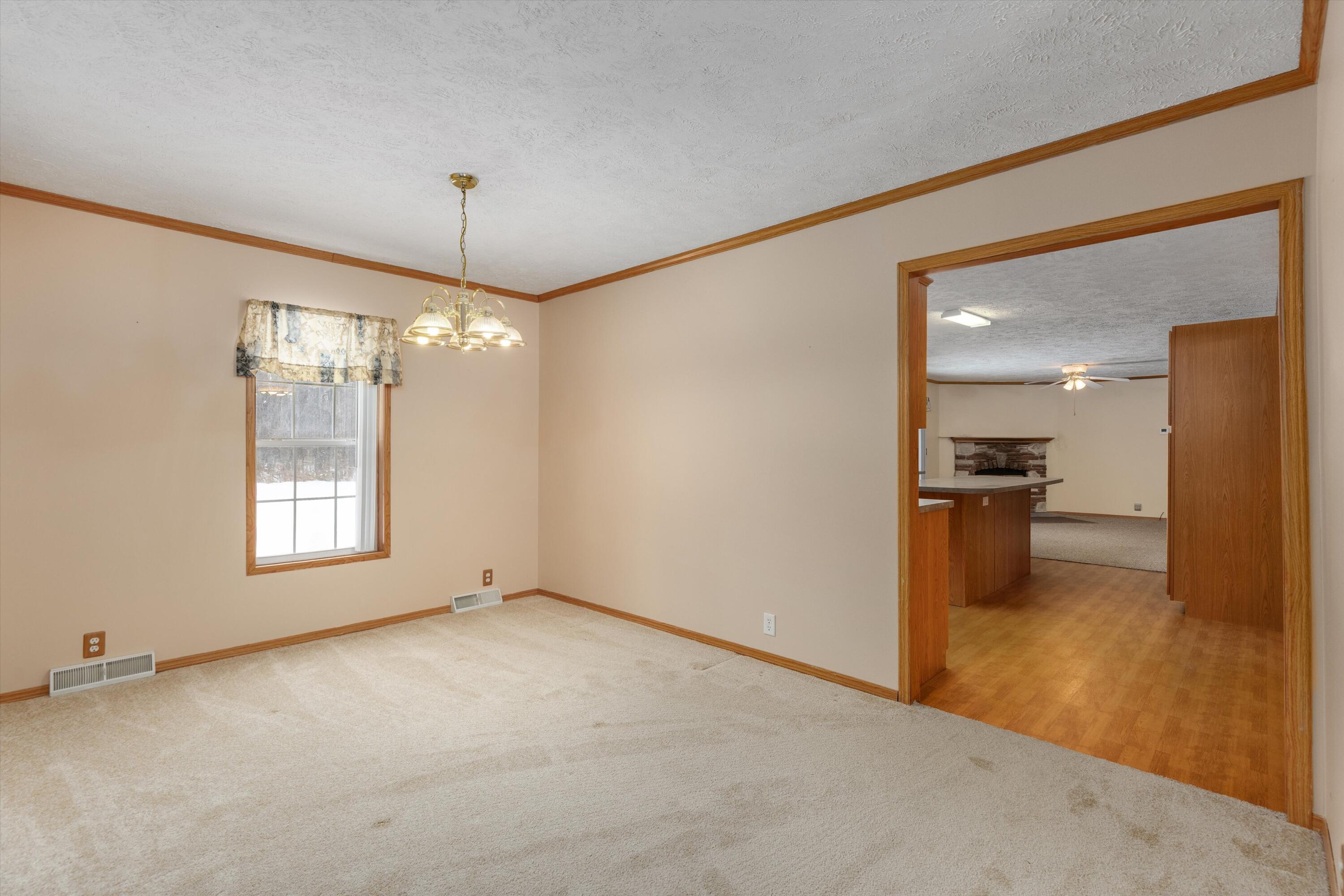 37710 Herman Street Romulus, MI 48174 - Photo 16 of 54 13-37710 Herman St Romulus 0012