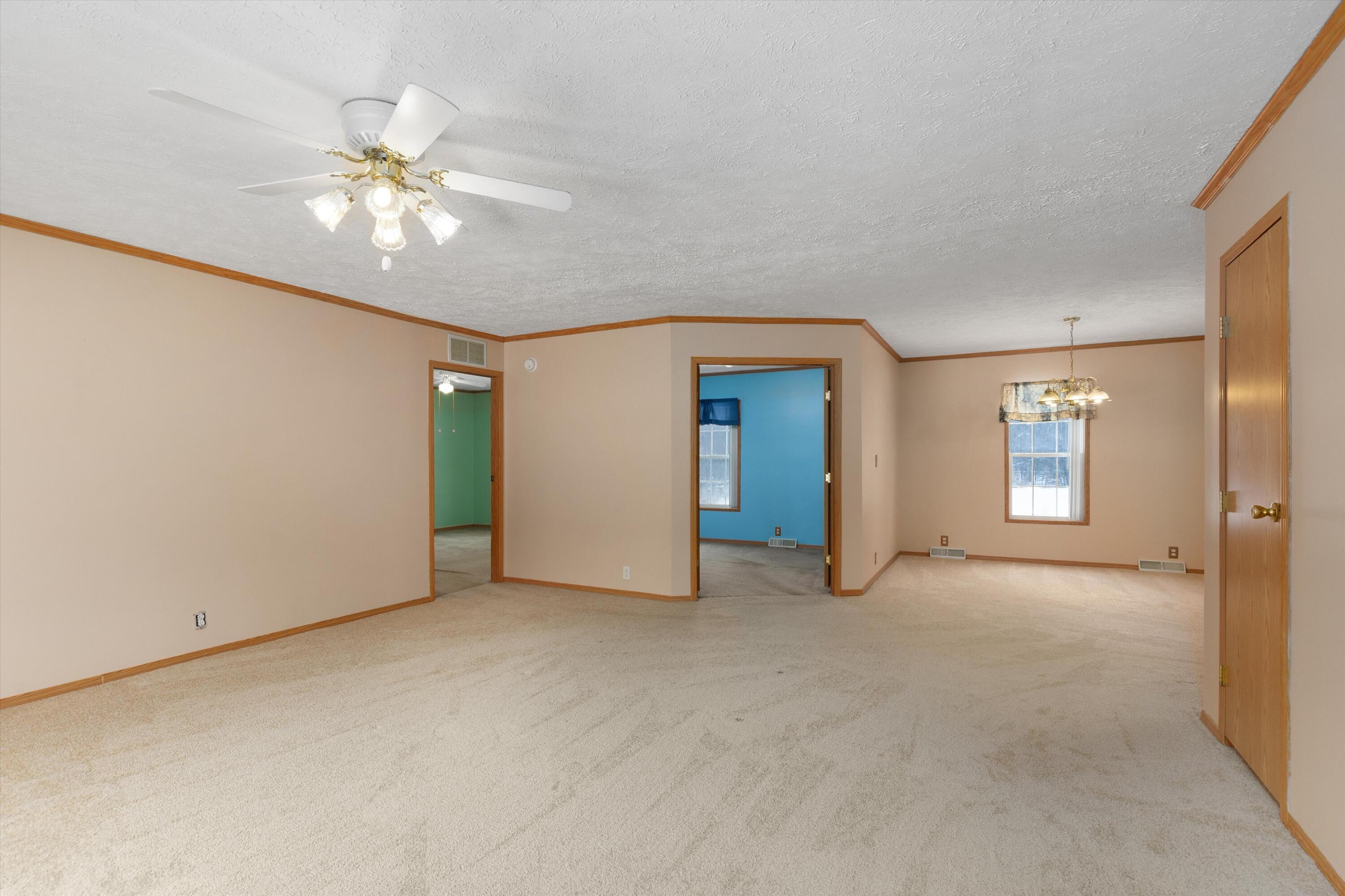 37710 Herman Street Romulus, MI 48174 - Photo 4 of 54 03-37710 Herman St Romulus 0002