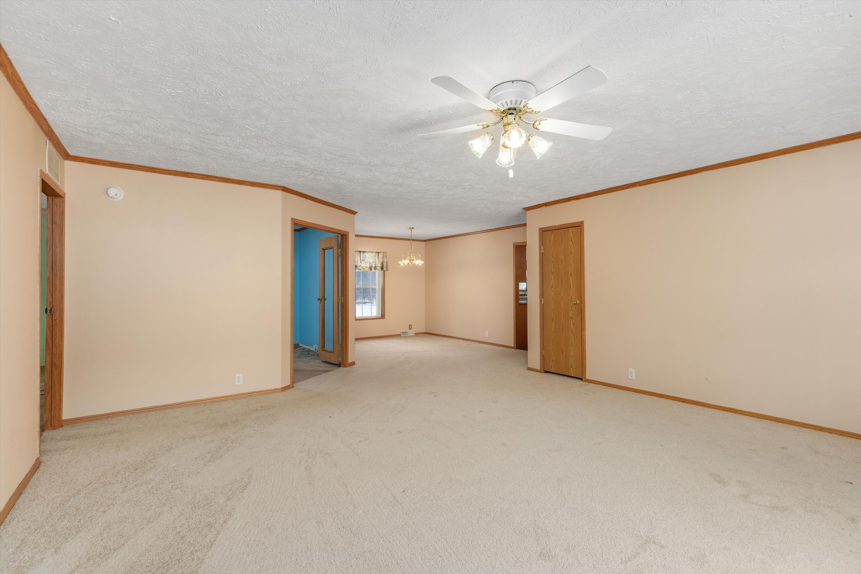 37710 Herman Street Romulus, MI 48174 - Photo 5 of 54 04-37710 Herman St Romulus 0003