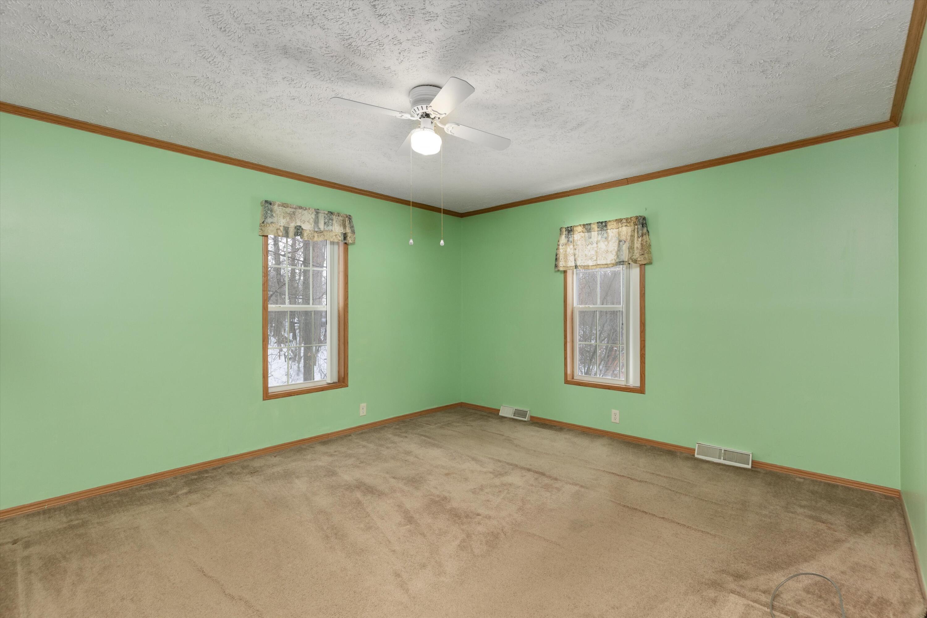 37710 Herman Street Romulus, MI 48174 - Photo 6 of 54 05-37710 Herman St Romulus 0004