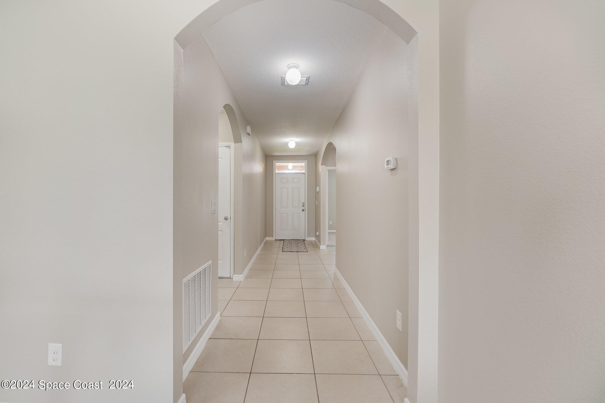 5305 Bear Corn Run Port Orange, FL 32128 - Photo 5 of 33 a view of a hallway