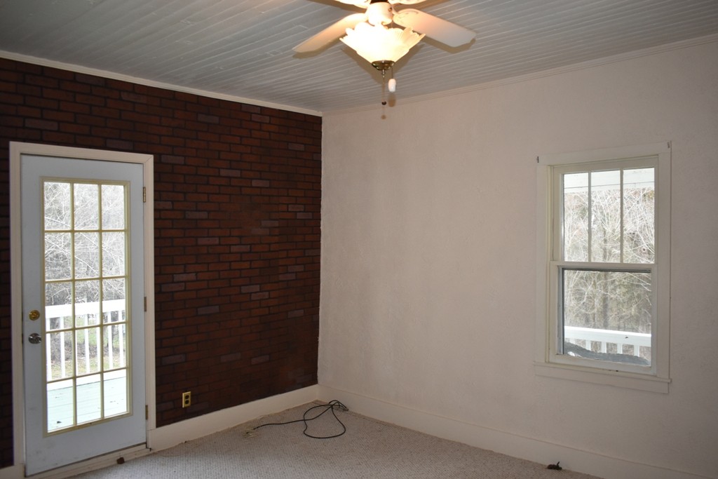 293 Enigma Road Chestnut Mound, TN 38552 - Photo 6 of 13 a view of a livingroom with a window