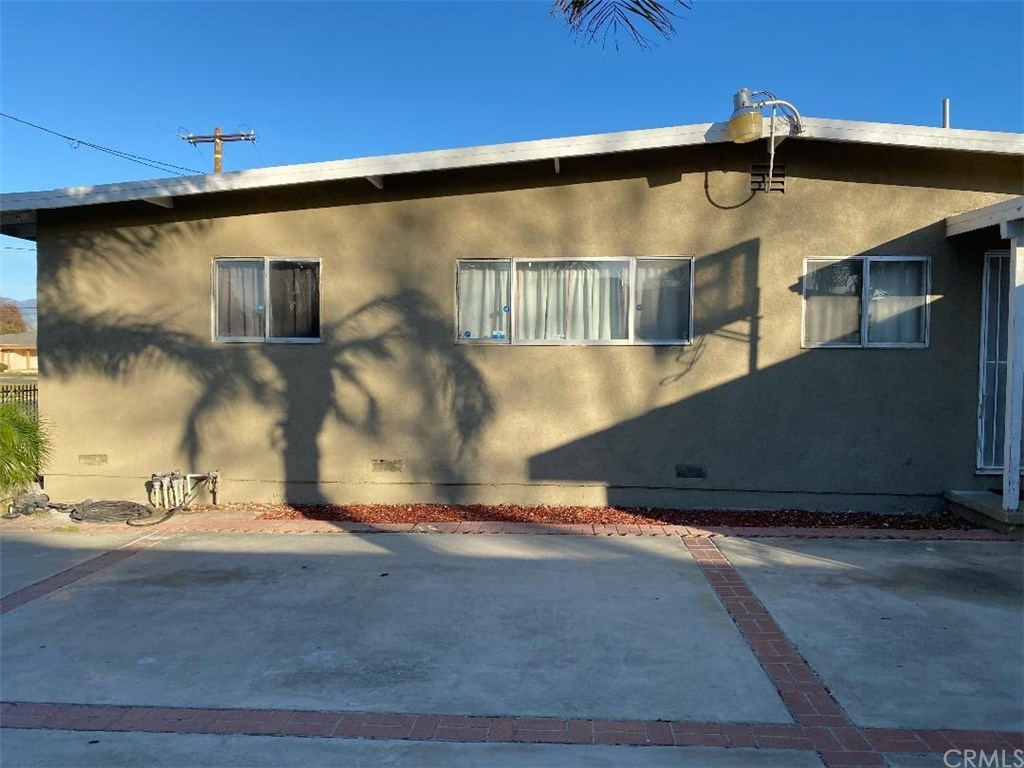 325 West Grove Street Rialto, CA 92376 - Photo 1 of 1