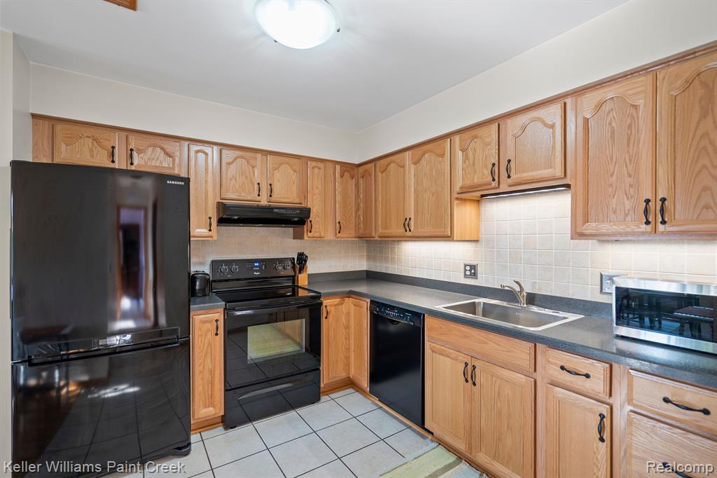 470 Baldwin Avenue, Unit 30 Rochester, MI 48307 - Photo 19 of 26