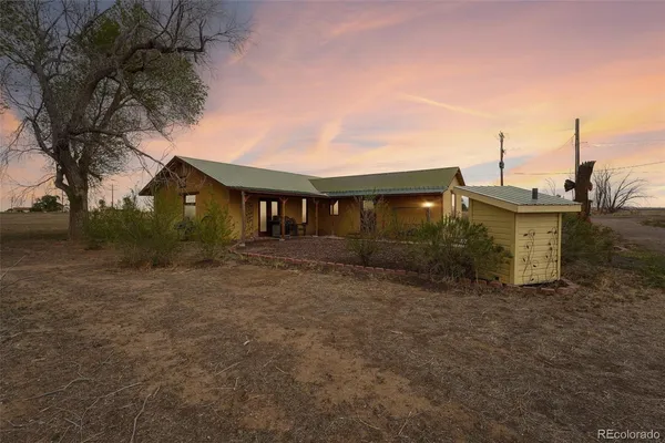 $1,200,000 | 9517 County Road 41, Fort Lupton, CO 80621